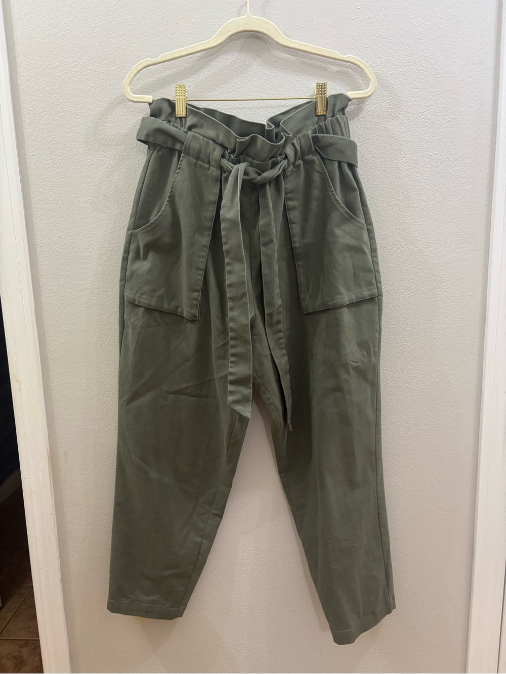 BCBGeneration Olive Paperbag Waist Cargo Trousers medium